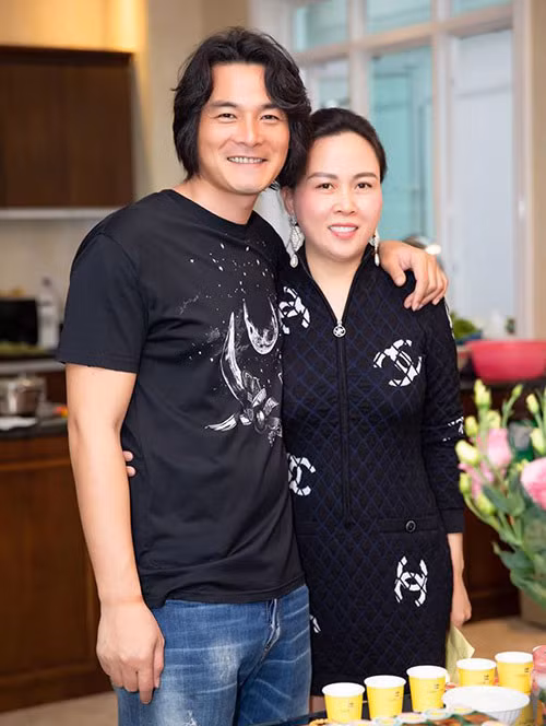 Quach Ngoc Ngoan xam hinh Phuong Chanel tu 5 nam truoc-Hinh-6