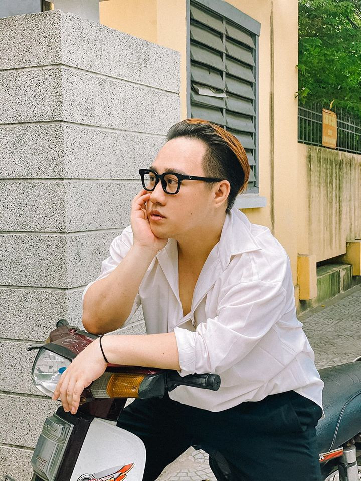 Trong vài năm trở lại đây, Trung Quân khá im ắng trên truyền thông, không phát hành sản phẩm âm nhạc mới nhưng vẫn đi diễn. So với thời thi Vietnam Idol, Trung Quân giảm cân khá nhiều, bởi thế được khán giả khen đẹp, thu hút hơn xưa.