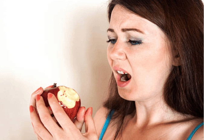 Chay mau chan rang la dau hieu nhieu benh cuc nguy hiem