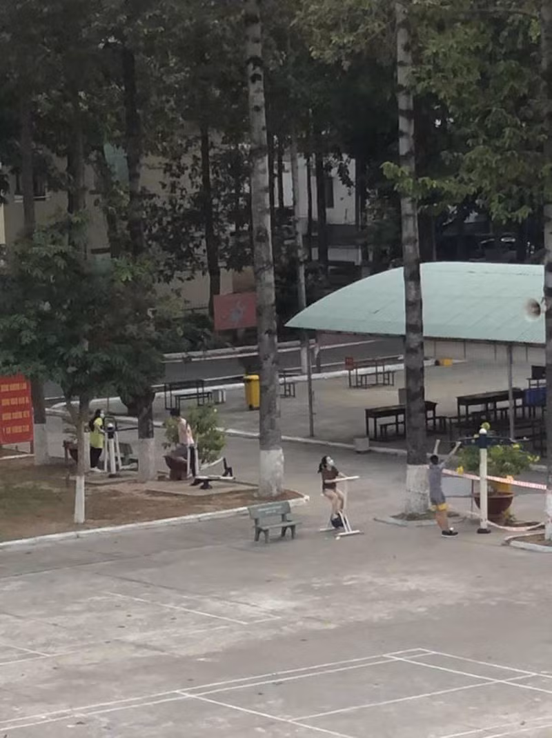 Chum anh cach ly gay bao mang cua Viet kieu-Hinh-19