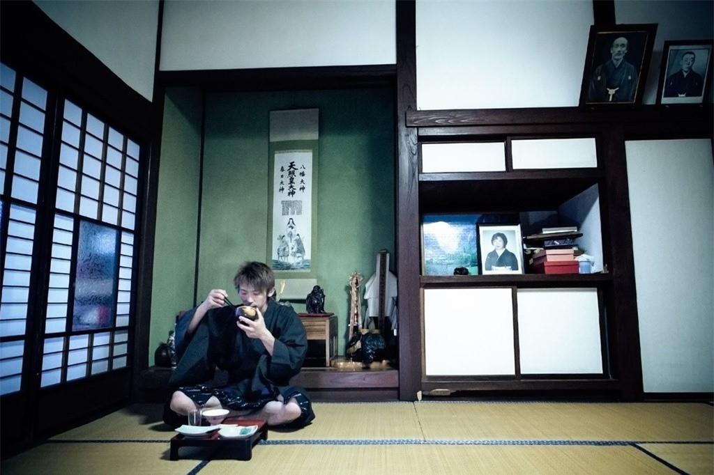 Trong suốt quá trình thực hiện nghi lễ, người tham gia phải tự thanh tẩy bằng cách kiêng thịt. Một số người theo tập tục này liên tục 48 ngày cho đến thời điểm nghi lễ Zaido diễn ra. Họ tin rằng bản thân phải thanh sạch mới có thể đem lại may mắn, bình an. 