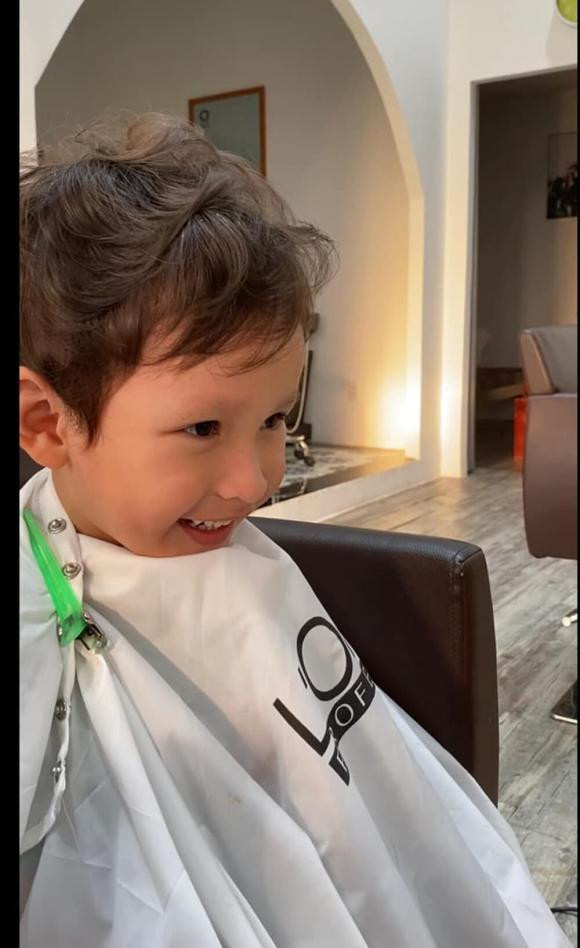 He lo chan dung 2 con rieng cua vo Quy Binh-Hinh-16