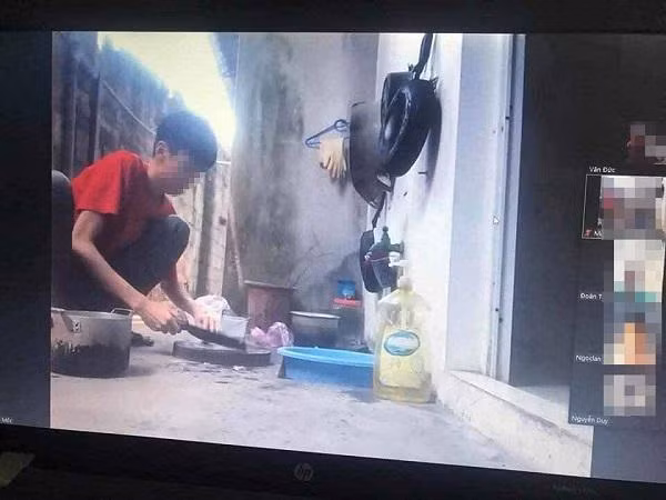 Dang day online, co giao bong tat may bo chay, hoc sinh so xanh mat-Hinh-2