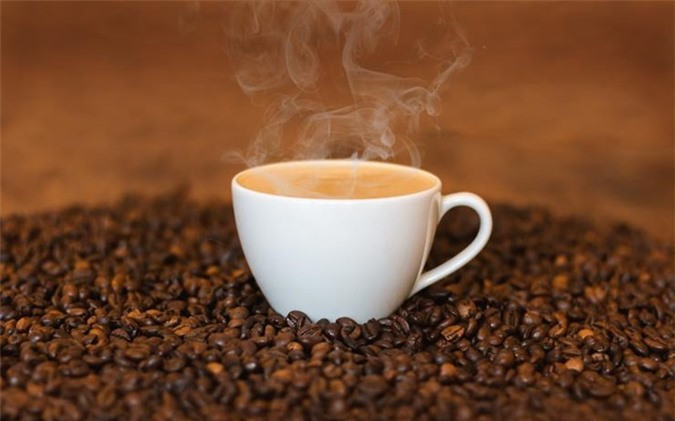 Theo một số nghiên cứu mới nhất của Viện Ung thư Quốc gia Mỹ, các hợp chất hoạt tính sinh học trong café có thể giúp bảo vệ làn da của bạn khỏi những khối u ác tính. Hãy sẵn sàng để làn da mịn màng hơn, cùng với việc nhâm nhi café mỗi sáng.