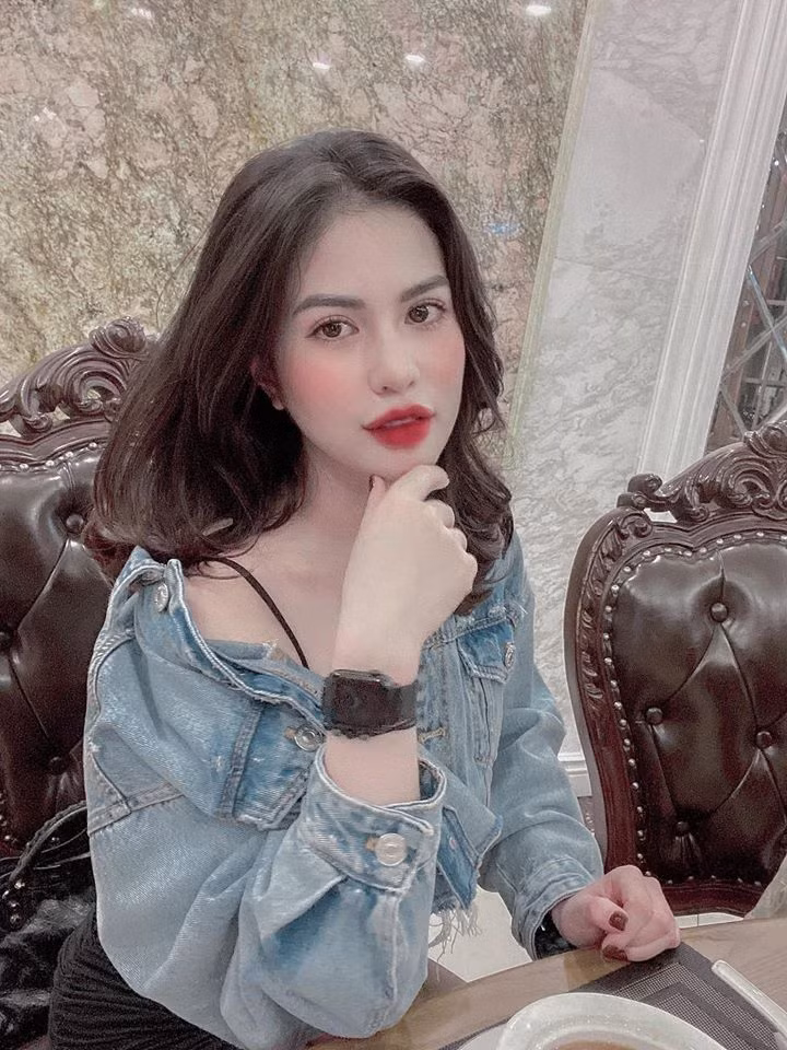 Hau ly hon, vo cu Viet Anh mat niem tin vao dan ong