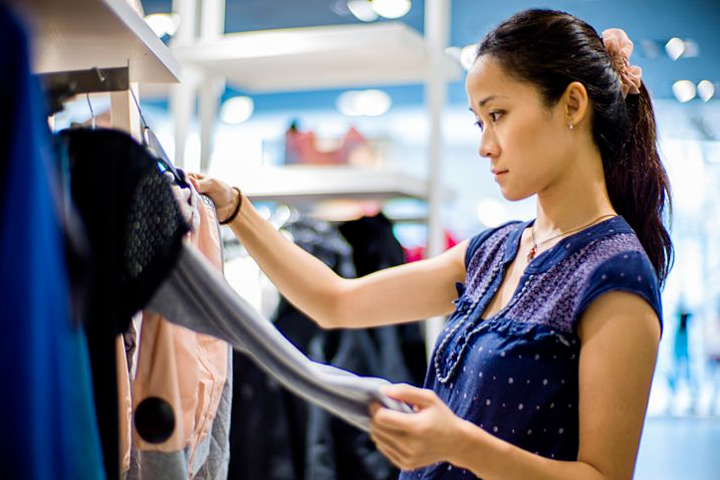 Lương 5 triệu và chưa có khoản tiết kiệm nào, chị em nên mua sắm ra sao? - Hình 2 Luong 5 trieu va chua co khoan tiet kiem nao, chi em nen mua sam ra sao?-Hinh-2