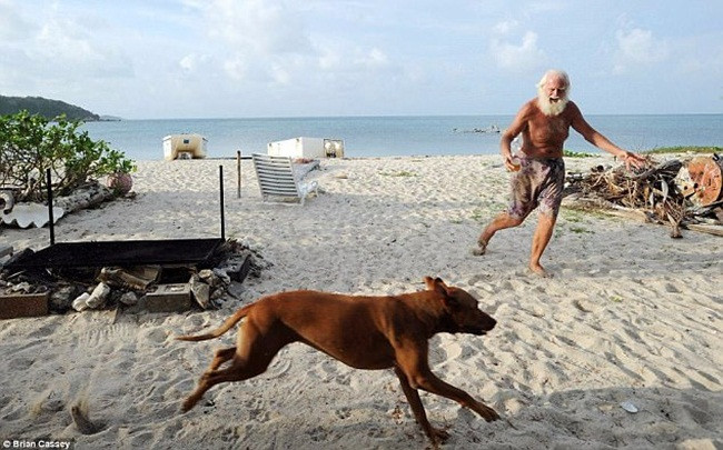 Đại gia lừng lẫy một thời sống cảnh nghèo khó tin - Hình 4 Dai gia lung lay mot thoi song canh ngheo kho tin-Hinh-4