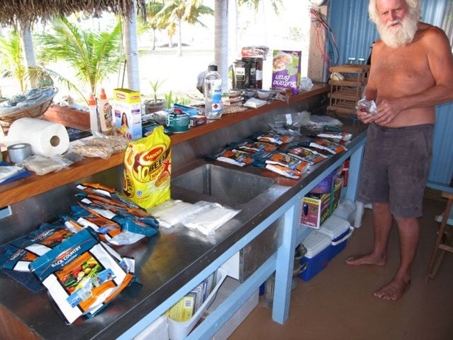 Đại gia lừng lẫy một thời sống cảnh nghèo khó tin - Hình 10 Dai gia lung lay mot thoi song canh ngheo kho tin-Hinh-10