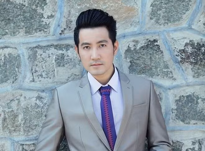 Ca si Phi Hung tiet lo tung bi bo me tu mat vi ly do nay