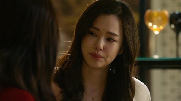 Ngay vao vien sinh con, toi lang nguoi khi thay chong o phong ben