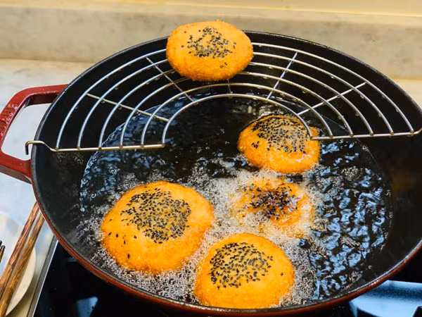 Hoa hau Nguyen Thi Huyen de lo anh con gai xinh xan-Hinh-5