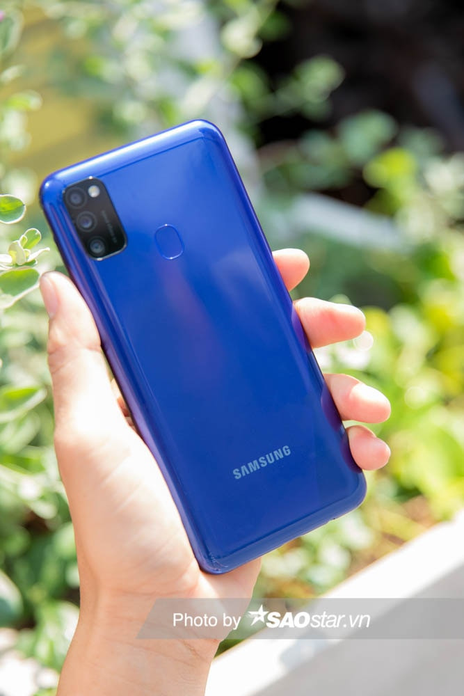 Mo hop Galaxy M21: 3 camera 48MP va pin 6000mAh-Hinh-15