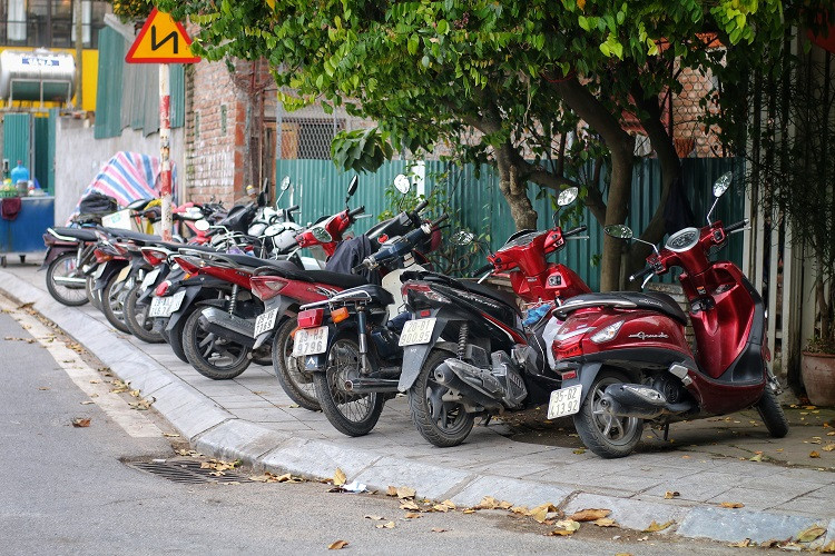 Hang quan ven ho Tay duoc dip hot bac-Hinh-4