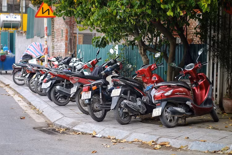 Hang quan ven ho Tay duoc dip hot bac-Hinh-4