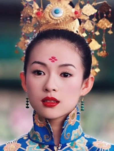 Một năm sau, nữ diễn viên được làm việc với đội ngũ làm phim và nhà sản xuất là người nước ngoài trong bộ phim "Hồi ức geisha", có sự tham gia của Củng Lợi, Dương Tử Quỳnh. Mặc dù gây tranh cãi vì là một diễn viên người Trung Quốc lại vào vai Geisha của Nhật Bản nhưng bộ phim vẫn nằm trong danh sách được nhận 6 đề cử Oscar và giành 3 hạng mục giải thưởng lớn.