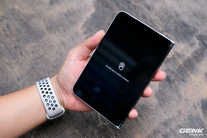 Microsoft Surface Duo: Cu tuong to nhung hoa ra lai rat nho gon-Hinh-25