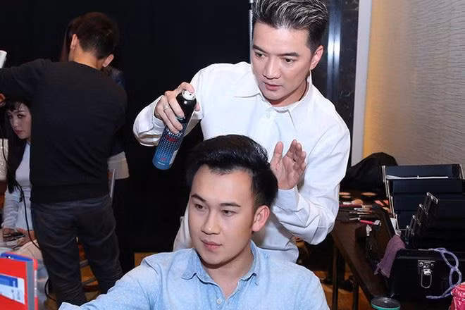 He lo qua khu ngheo kho cua Dam Vinh Hung 20 nam truoc-Hinh-6
