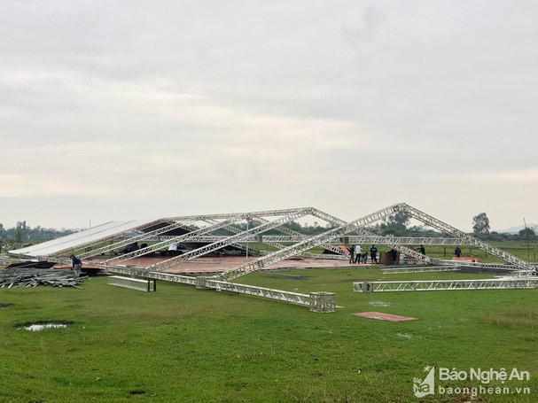 Bo Cong Phuong gian di chuan bi dam cuoi cho con trai-Hinh-4