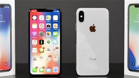 iPhone X dep long lanh, giam gia 'kich san' tai Viet Nam