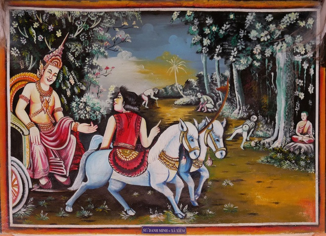 Tranh tường đề tài Cuộc đời đức Phật kể về cuộc đời của đức Phật lịch sử và tập trung khai thác toàn bộ các kỳ tích trong tiểu sử của Phật Thích Ca Mâu Ni. Trong ảnh là tranh Bốn cuộc chạm trán bất ngờ (ở chánh điện chùa Sóc Ven, Rạch Giá). Bốn cuộc chạm trán này tượng trưng cho lão (một người già chống gậy), bệnh (người nam ngồi ôm ngực mệt mỏi hay người nữ quấn khăn hoặc nằm trên gường bệnh), tử (thây người với chim quạ đang rỉa xác cùng những bộ xương và đầu lâu người hay thây người hỏa thiêu trên giàn lửa) và cuộc sống giải thoát (hình ảnh vị tăng tĩnh tại thiền định hoặc đang bộ hành).