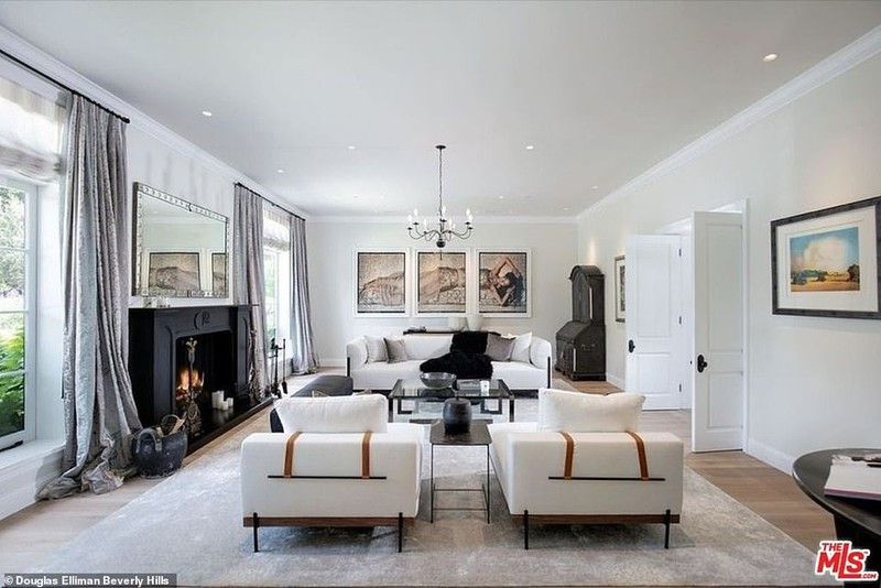 Phòng khách sang trọng.