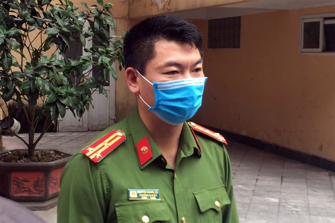 Nhóm thanh niên đua xe quanh hồ Hoàn Kiếm vì 'ở nhà buồn...' Nhom thanh nien dua xe quanh ho Hoan Kiem vi 'o nha buon...'