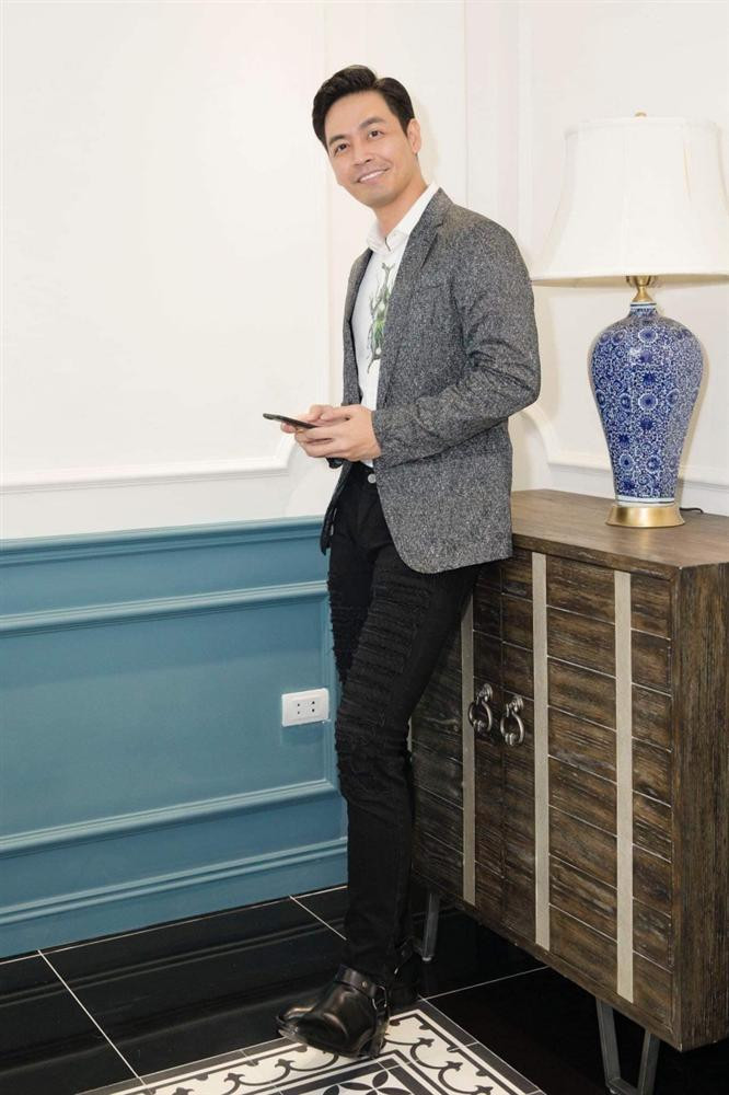 Phan Anh góp tiền từ thiện chống Covid-19 nhưng dấu số tiền - Hình 2 Phan Anh gop tien tu thien chong Covid-19 nhung dau so tien-Hinh-2