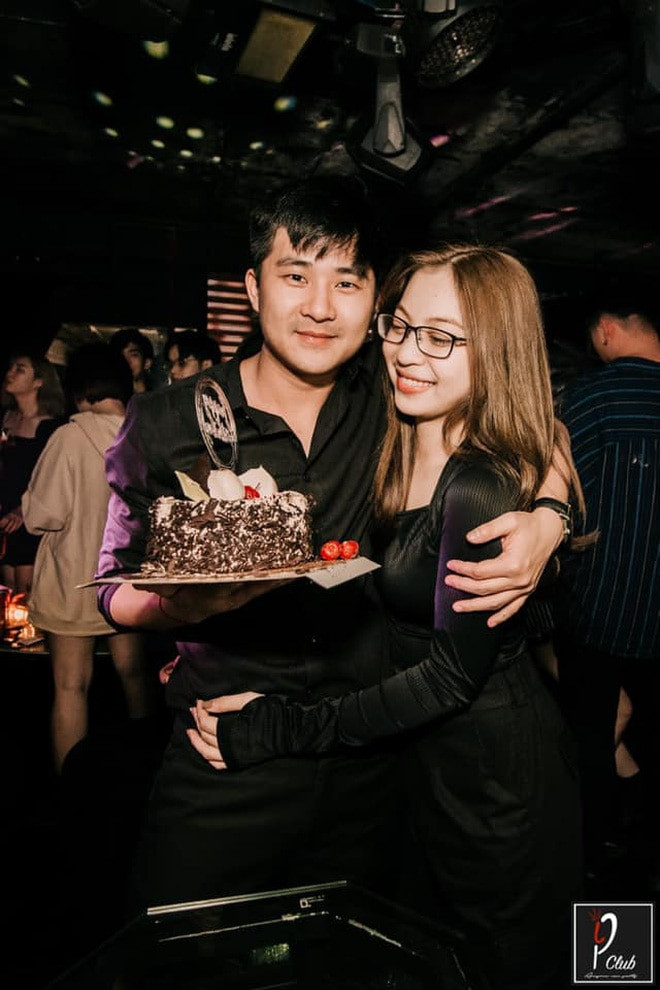 Thiếu gia Harry Hưng liên tục đăng status 'ẩn ý' sau khi chia tay Thieu gia Harry Hung lien tuc dang status 'an y' sau khi chia tay