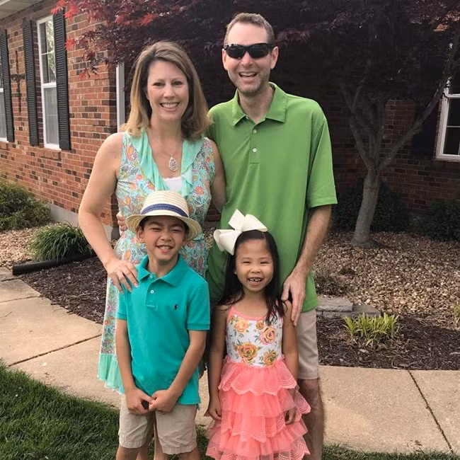 Su that ve con nuoi va dua tre nha hang xom-Hinh-2