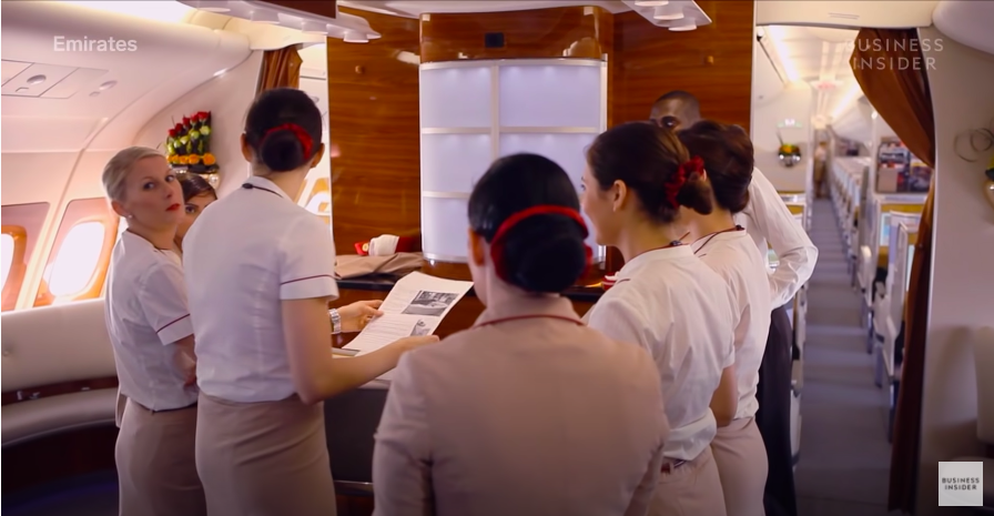 Tiep vien hang hang khong va nhung chuyen nghe ma choang-Hinh-16