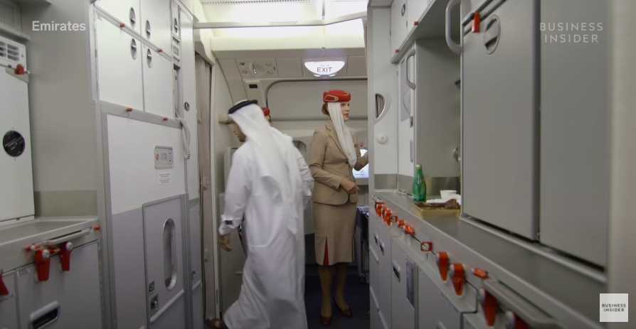 Tiep vien hang hang khong va nhung chuyen nghe ma choang-Hinh-18