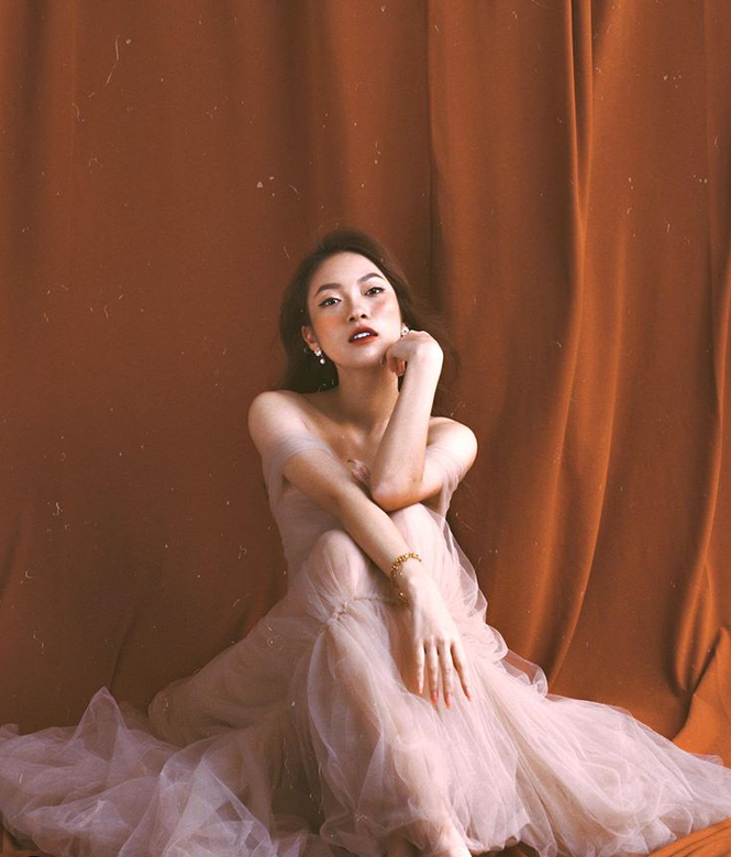 'Hot girl 7 thứ tiếng' tạo thử thách tiếng Anh, sau 10 ngày hóa 'thần đồng' - Hình 9 'Hot girl 7 thu tieng' tao thu thach tieng Anh, sau 10 ngay hoa 'than dong'-Hinh-9