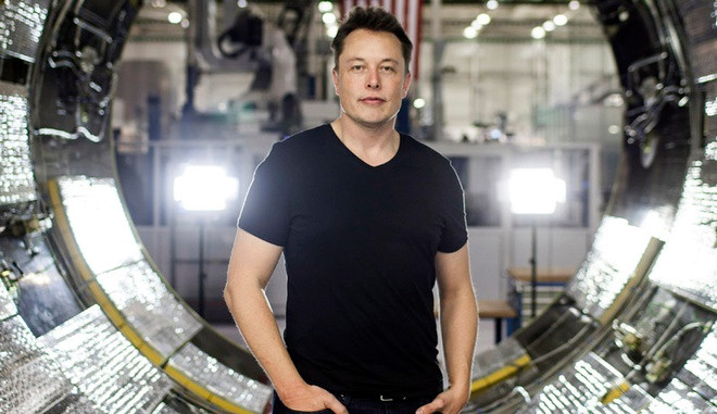 Musk từng nói với Vance rằng SpaceX đang chiến đấu với các quốc gia khác để giành thế thượng phong trong không gian. "Người thân lo sợ rằng người Nga sẽ ám sát tôi", ông nói. Ảnh: Reuters.