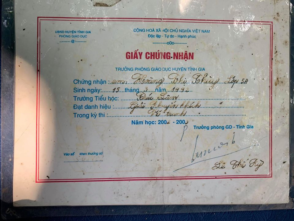 Thanh tich hoc tap xen lan tuoi tho du doi cua A hau Hoang Thuy-Hinh-2