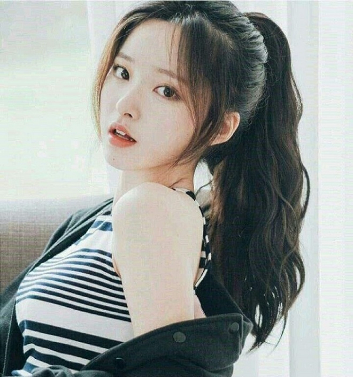 Hoc ngay kieu toc giup chi em an gian chieu cao-Hinh-9