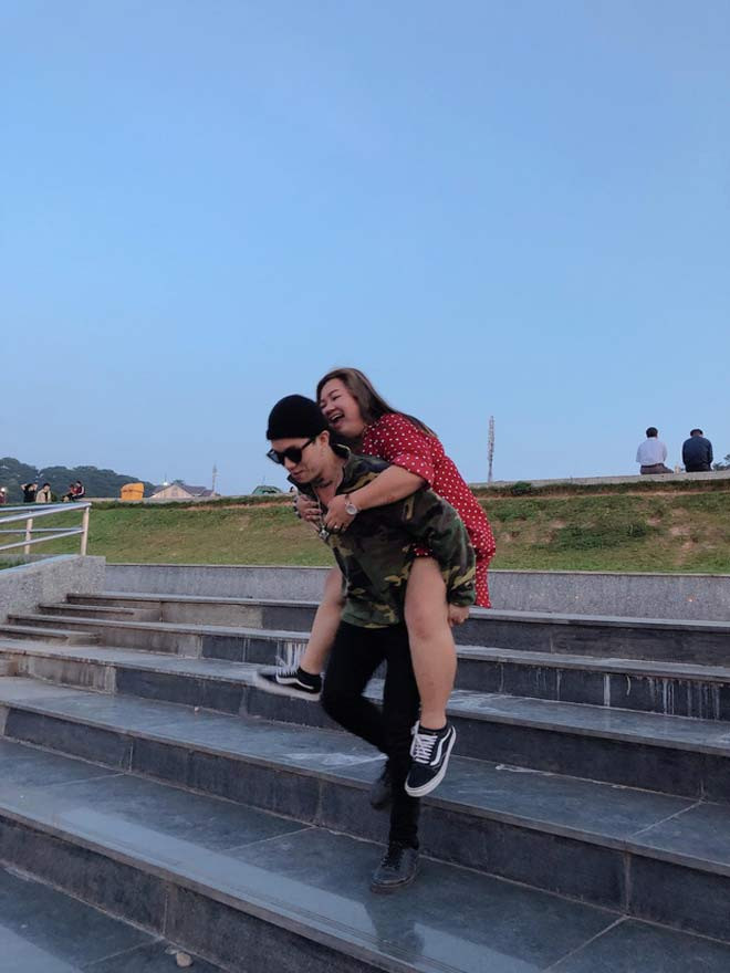 Chuyen tinh 'Chong gay - vo beo': Khoc cuoi moi dem chi vo chong toi biet-Hinh-11