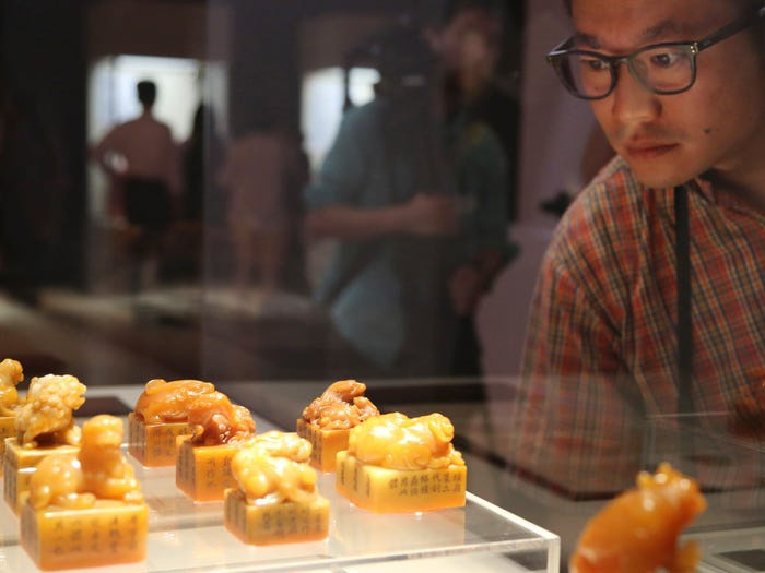 Bảo tàng Quốc gia Tokyo ở thủ đô Tokyo, Nhật Bản thông báo tạm ngừng hoạt động vì dịch cho đến ngày 16/3. Nhiều điểm tham quan tại quốc gia này sẽ đóng cửa khoảng 2 tuần để ngăn chặn sự lây lan của virus corona. Ảnh: AP.