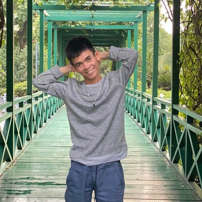 Chang trai chan bo lan dau khoe anh nguoi yeu-Hinh-5