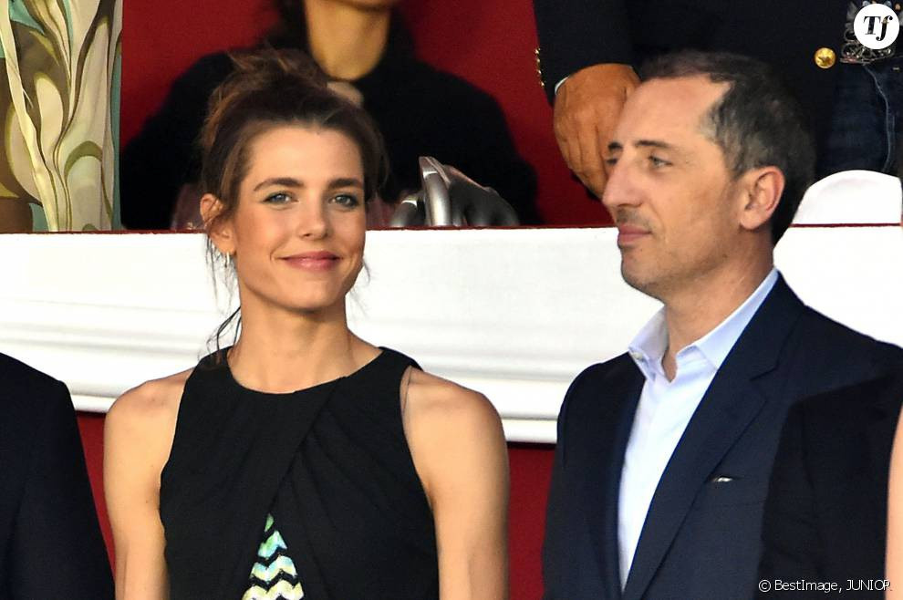 Về mặt tình cảm, công chúa Charlotte trải qua nhiều mối tình. Xinh đẹp, thông minh và thành đạt, cô được nhiều đàn ông theo đuổi. Năm 2011, Charlotte Casiraghi và danh hài Gad Elmaleh chính thức hẹn hò. Hai năm sau, con trai chung Raphael của hai người ra đời. Tháng 6/2015, cô và bạn trai chia tay.