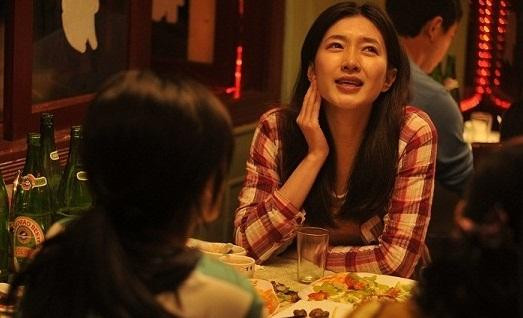 Những mỹ nhân Hoa ngữ chưa 30 đã bị chê già - Hình 9 Nhung my nhan Hoa ngu chua 30 da bi che gia-Hinh-9