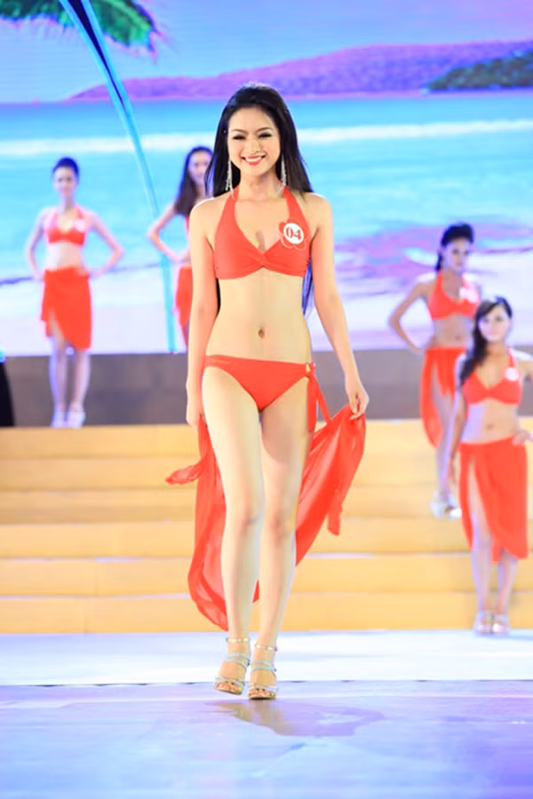 7 năm trước xứ Thanh cũng có một Hoa hậu tài sắc - Hình 3 7 nam truoc xu Thanh cung co mot Hoa hau tai sac-Hinh-3