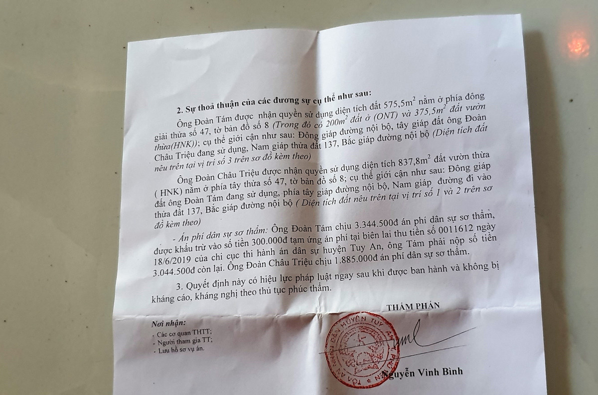 Nghi an gianh dat, cha gia bi rach nat dau: Cac ben noi gi?-Hinh-8