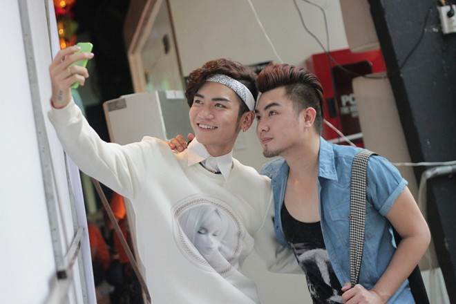 Chuyen tinh 7 nam cua BB Tran va nguoi yeu dong gioi-Hinh-4