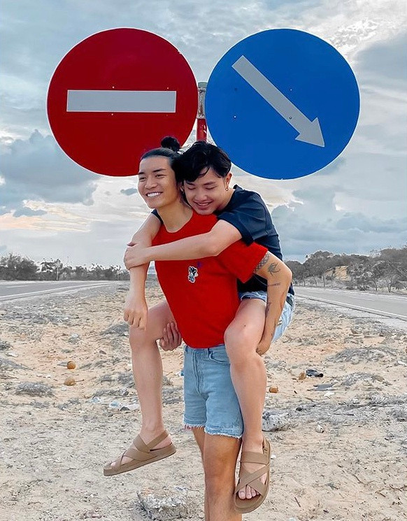 Chuyen tinh 7 nam cua BB Tran va nguoi yeu dong gioi-Hinh-2