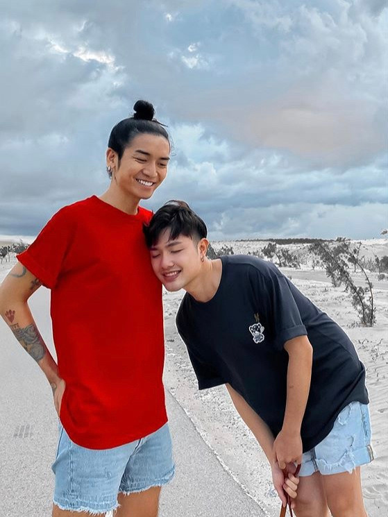 Chuyen tinh 7 nam cua BB Tran va nguoi yeu dong gioi