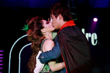 My nhan Viet be bang khi vua tho lo yeu duong da bi choi bo-Hinh-6