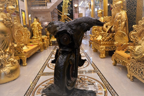 Ngôi nhà dát vàng tọa lạc tại khu dân cư Thới Nhựt 2 (phường An Khánh, quận Ninh Kiều, TP Cần Thơ) - Ảnh: Vietnamnet