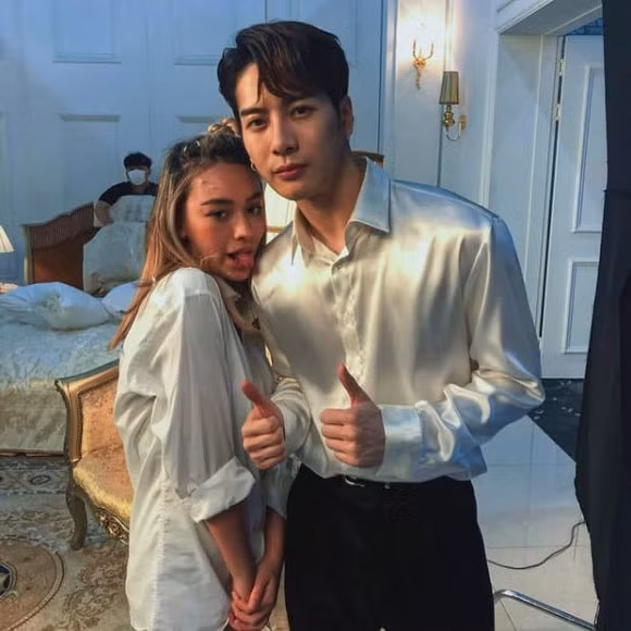 Sao nhi Tay tung dong Hau Due Mat Troi lot xac sau 4 nam-Hinh-10