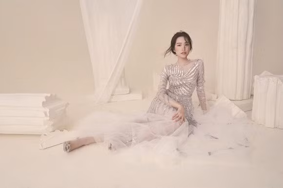 Do sac giua tinh cu Doan Van Hau va ban gai tin don hien tai-Hinh-15