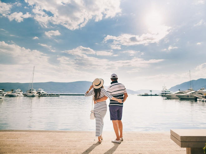 CNN đưa tin ngày càng có nhiều người siêu giàu nộp đơn đăng ký quốc tịch Montenegro. Số lượng đăng ký trong quý đầu tiên năm 2020 tăng 142% so với quý 4/2019 - mức tăng cao nhất so với bất kỳ quốc gia khác trên thế giới. Ảnh: Getty Images.